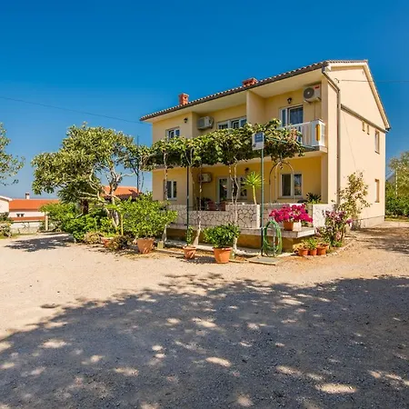 Valentino 3* Vrh (Krk)