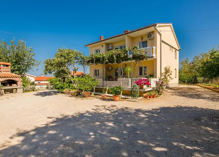 Valentino 3* Vrh (Krk)