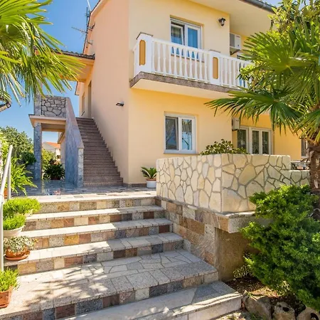 Valentino Πανσιόν