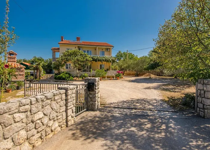 Πανσιόν Valentino 3*