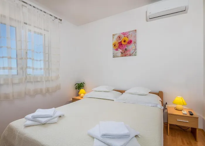 Valentino Πανσιόν Vrh (Krk)